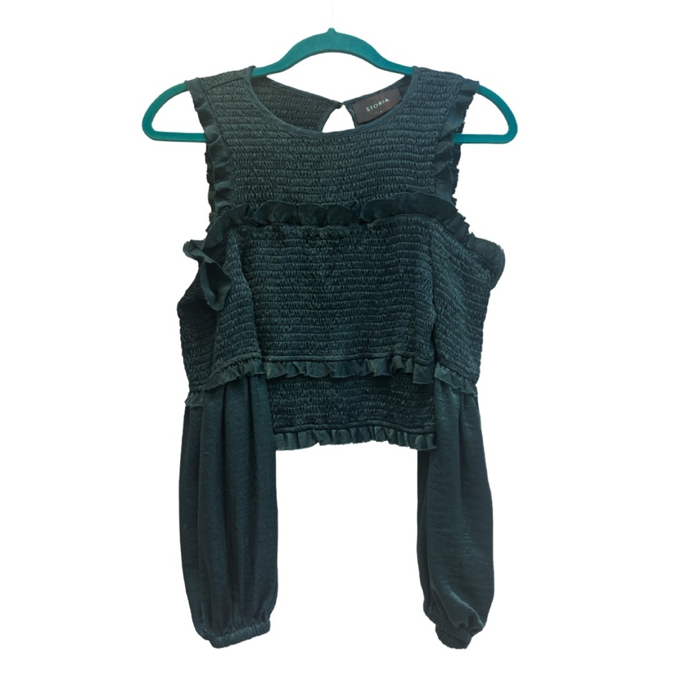 🎄 STORIA Emerald Smocked Ruffle Top – Size S | Holiday Party Perfect! 🎄